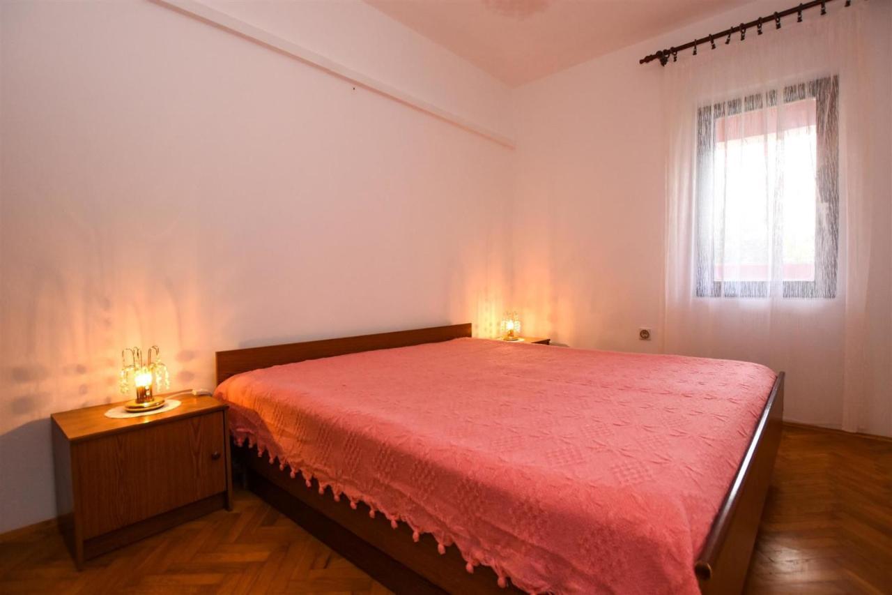 Apartments Rajko パグ エクステリア 写真